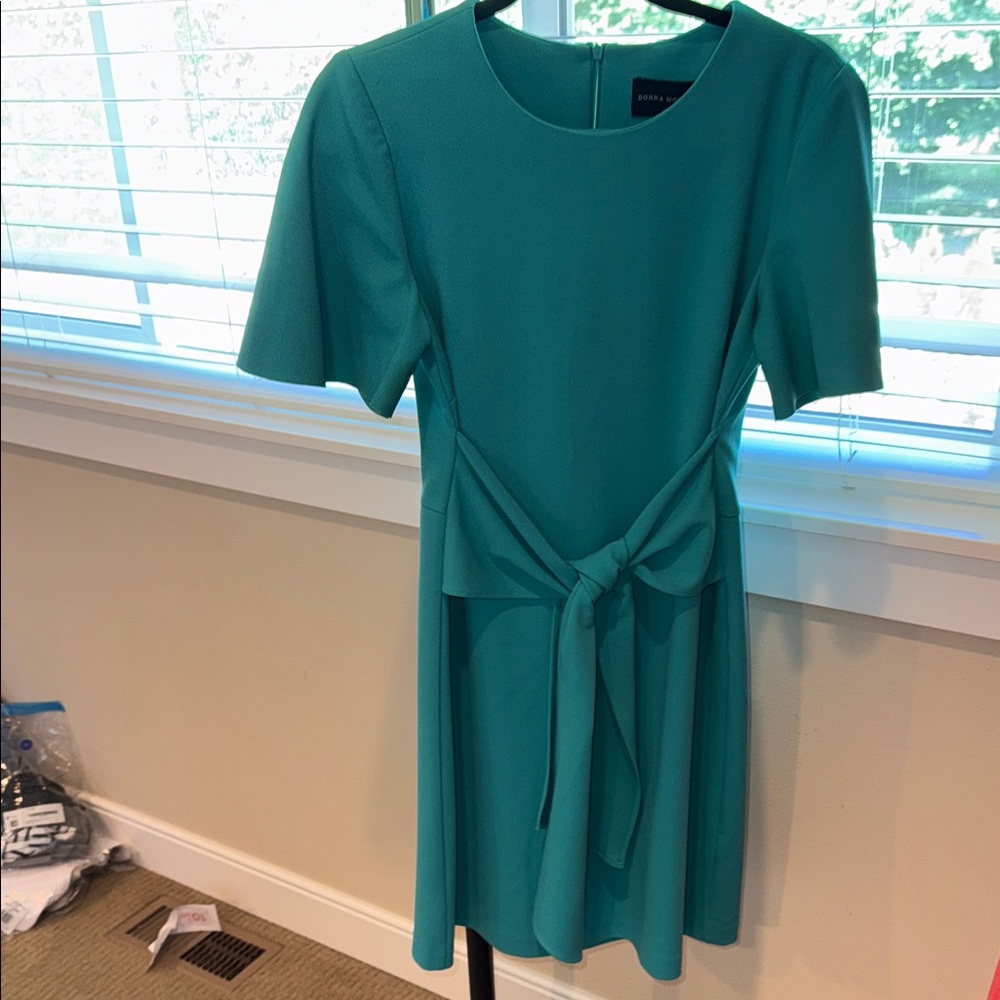 Donna Morgan Green Midi Dress with Waist Tie